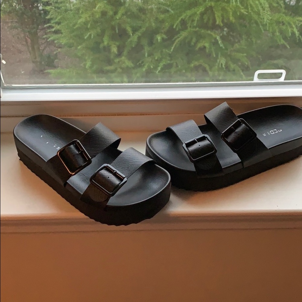 Black sandals